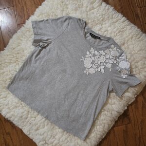 🦝Elegant Gray Floral Women's Tee🦝